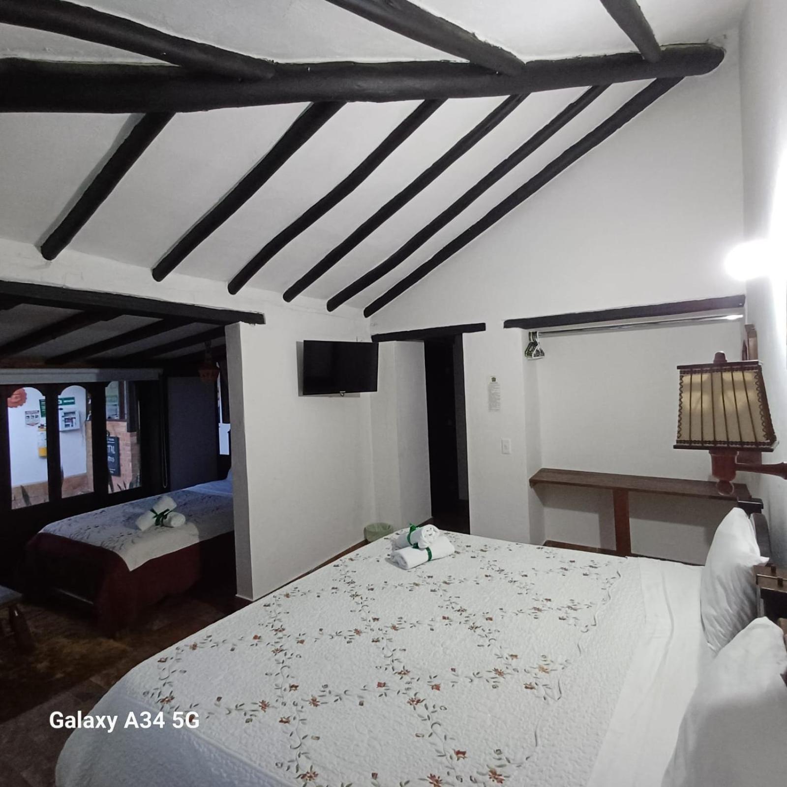 Hostal Rana Вилья-де-Лейва Экстерьер фото