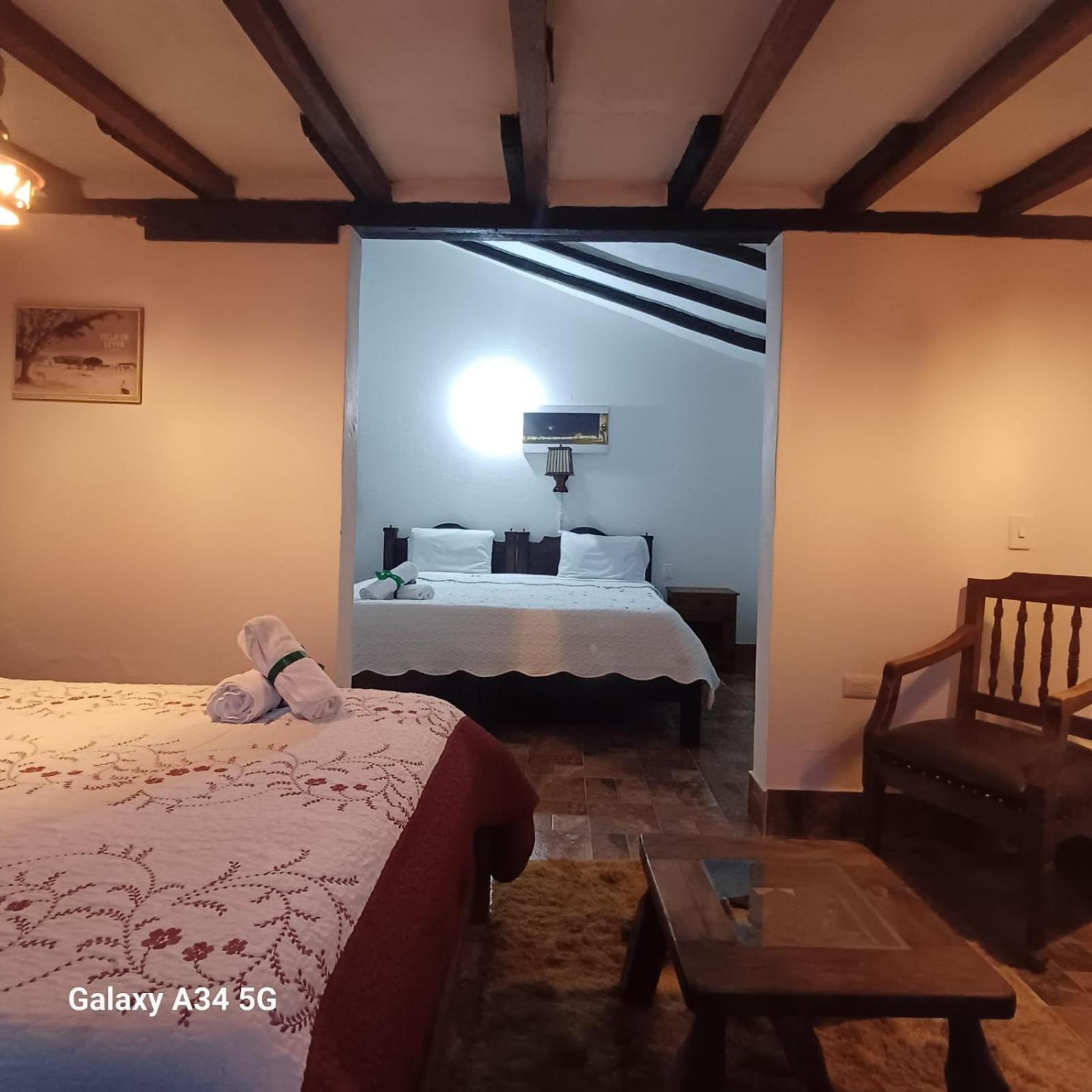 Hostal Rana Вилья-де-Лейва Экстерьер фото